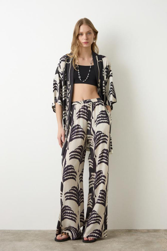 Calça Pantalona Estampa BSB