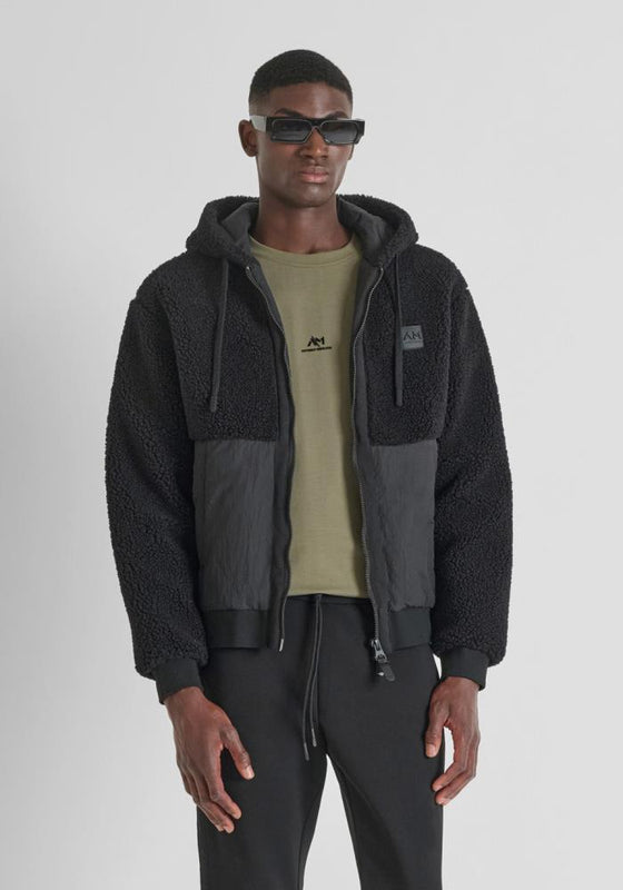 Casaco EfeitoTEDDY ANTONY MORATO