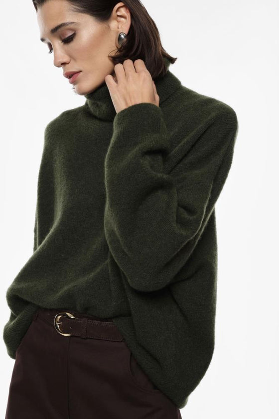 Camisola Gola Alta Oversized IMPERIAL