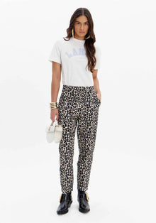  Calça Carrot Animal Print LANÇA PERFUME