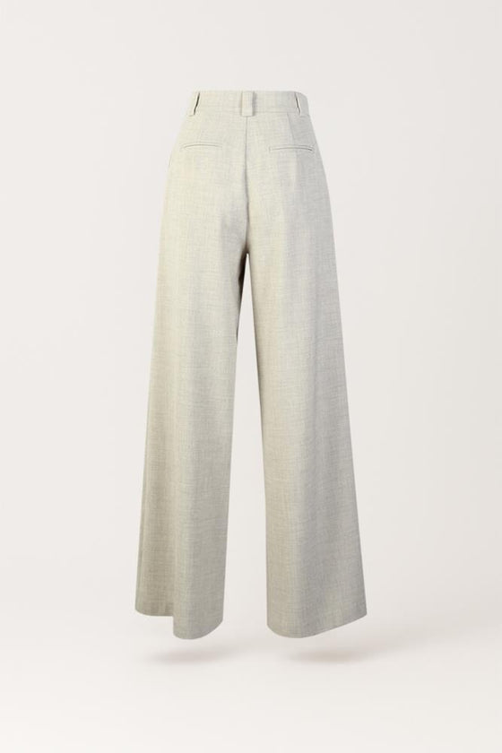 Calças Largas com Pinças SAHOCO