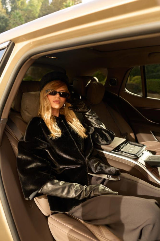 Casaco Pêlo Curto SWALLOw