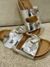 CHINELO METALIZADO LOVE MOSCHINO