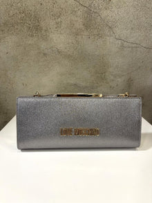  Clutch JC4144 LOVE MOSCHINO