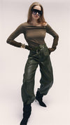 Calça Wide Leg Efeito Pele BSB