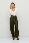 Calça Wide Leg Efeito Pele BSB